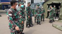 Kaskostrad Tinjau Rumah Sakit Lapangan Yonkes 1 Kostrad Khusus COVID-19