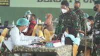 Penyandang Disabilitas dan Lansia Juga Mendapat Pelayanan Vaksinasi di Yonif Mekanis Raider 413 Kostrad