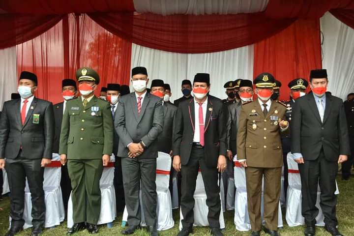 Plt. Bupati Bener Meriah Dailami Saksikan Upacara Penurunan Bendera Merah Putih