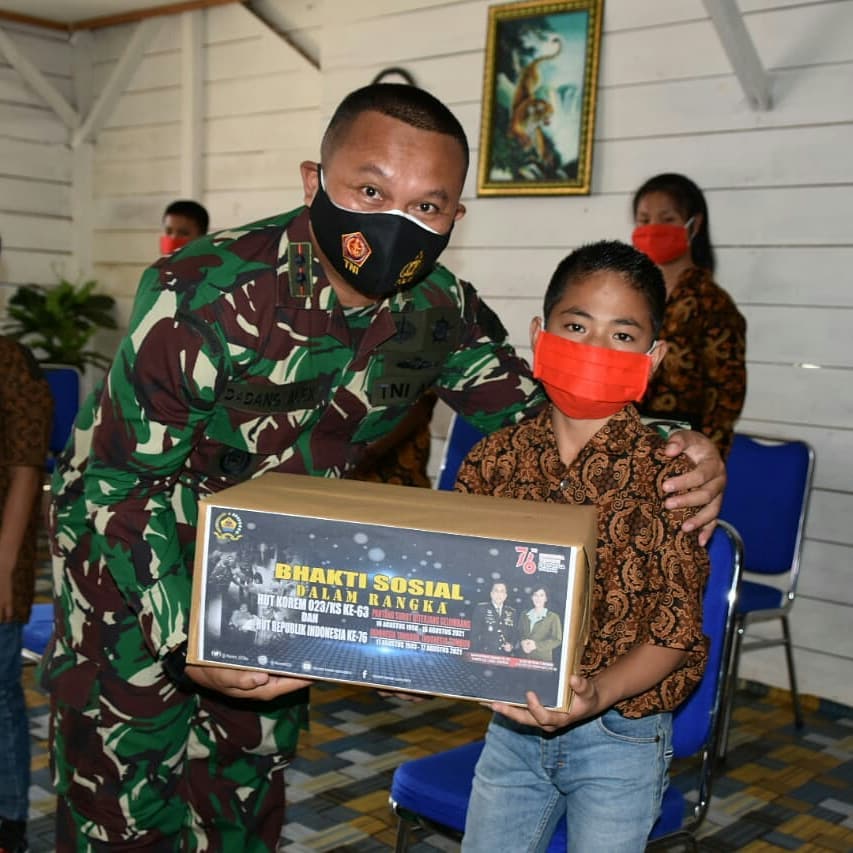 Sambut HUT Korem 023/KS dan HUT RI, Kodim 0211/TT Gelar Aksi Peduli Anak Yatim dan Veteran Pejuang