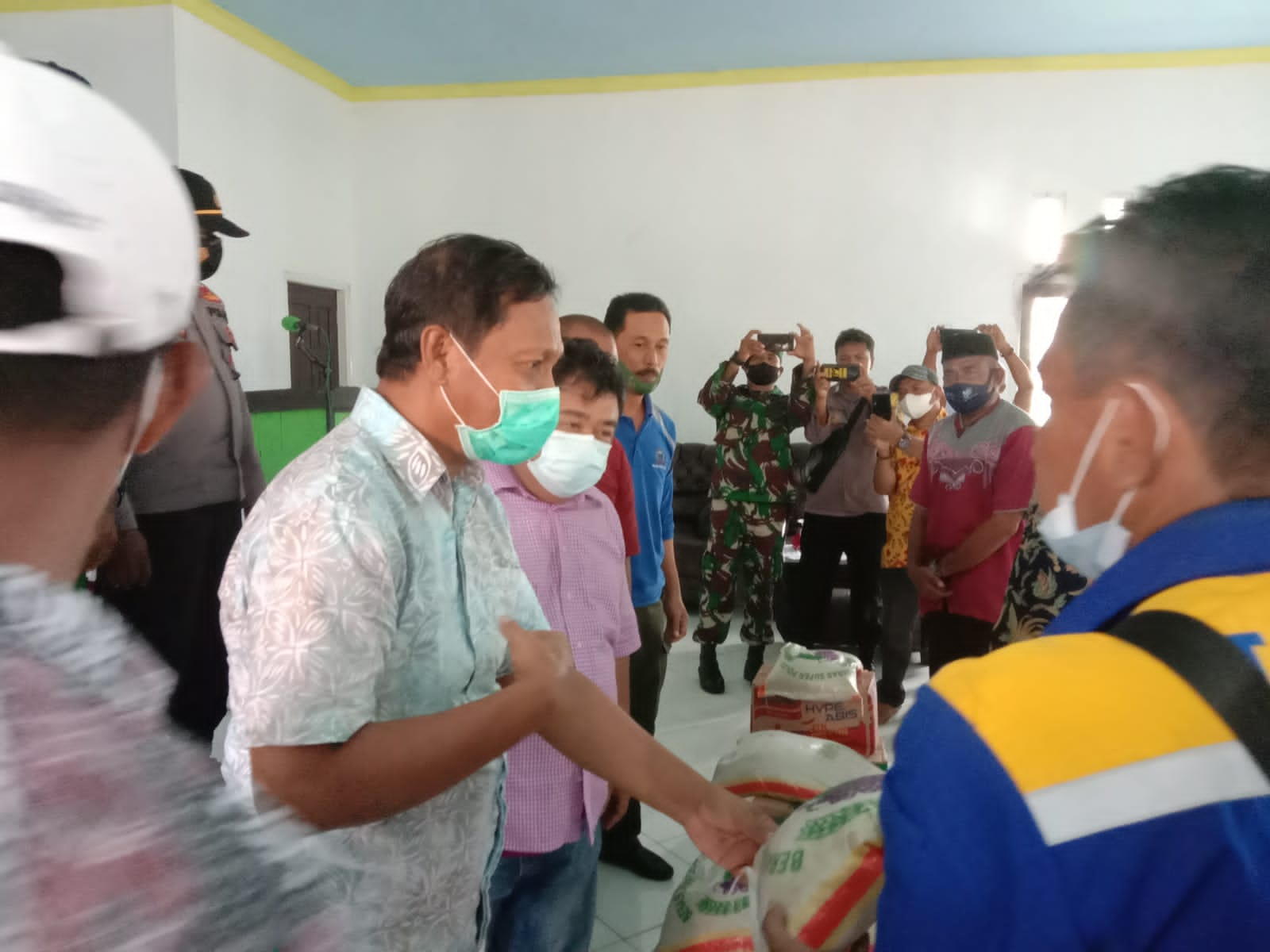 Pasca Banjir, Wakil Bupati SBT Kunjungi 4 Desa di Kecamatan Siwalalat