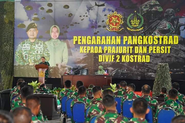 Pangkostrad Kunjungi Markas Divif 2 Kostrad di Malang