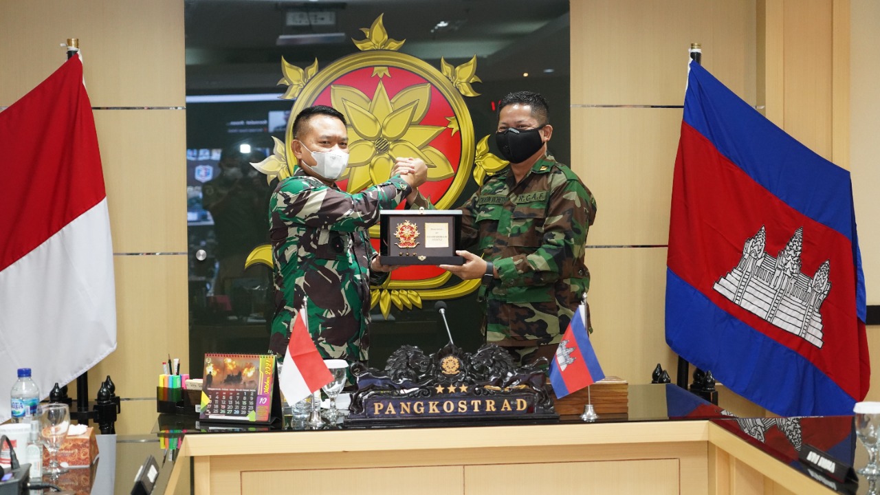 Pangkostrad Virtual Courtesy Call dengan Komandan Brigade 70 AD Kamboja