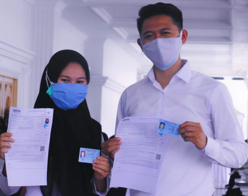 Suami-Isteri Dokter Dan Bidan yang Saling Setia Ikut Tes CPNS Bersama