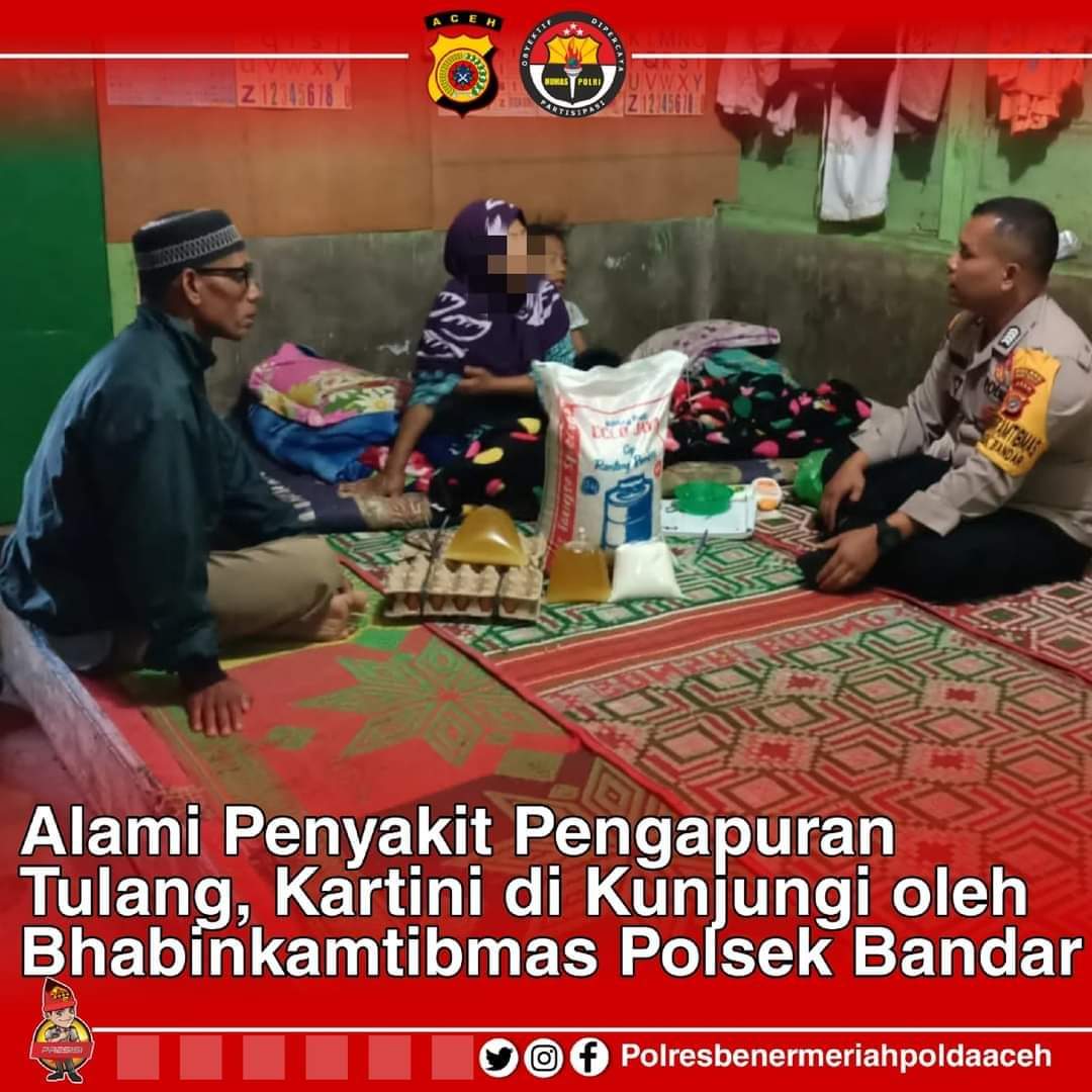 Bhabinkamtibmas salurkan Bantuan kepada warga yang Empat Tahun lebih Alami Sakit Pengapuran Tulang. 