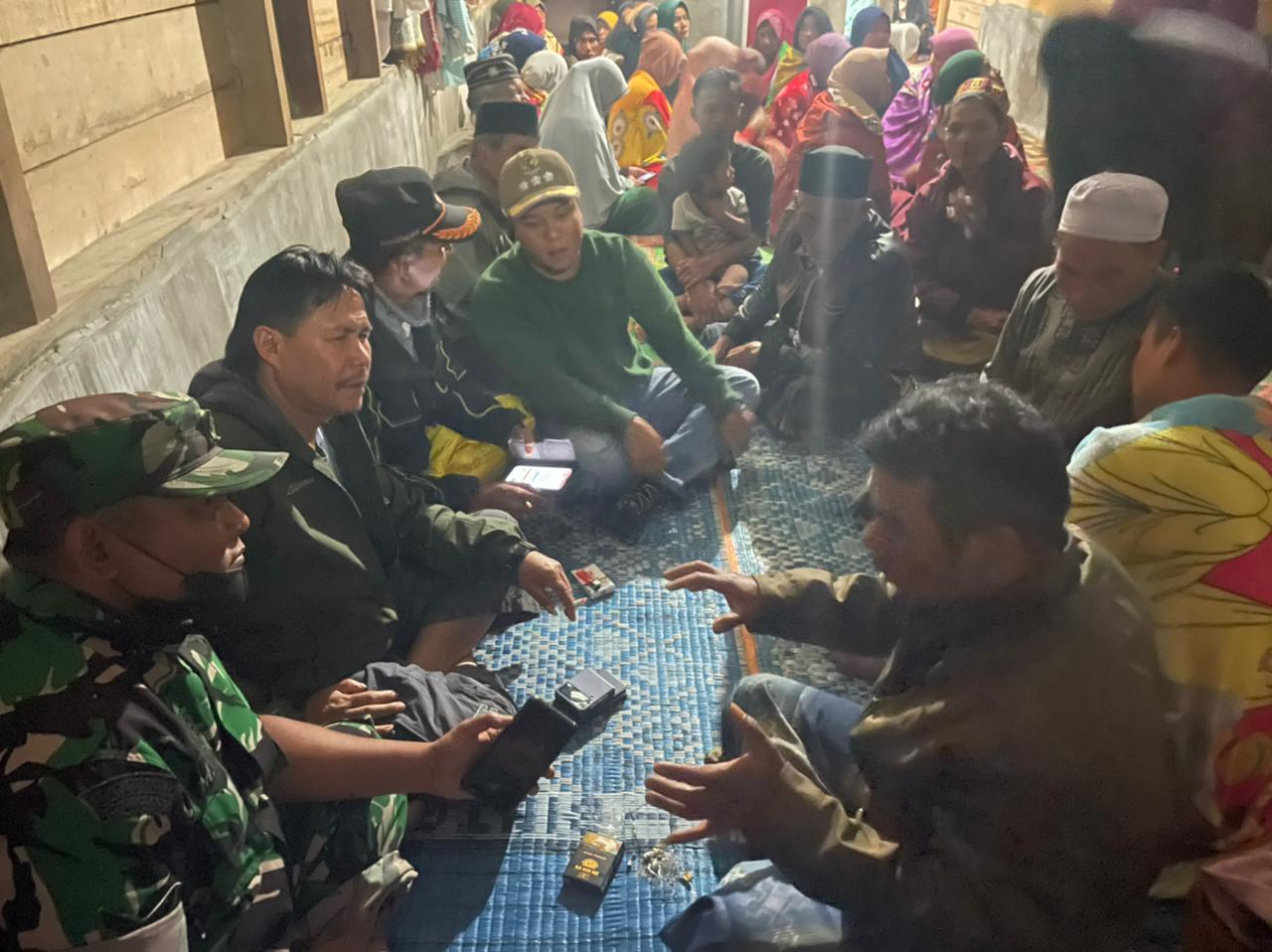 Korban Longsor dua Orang meninggal Dunia,TNI Bersama Tim Gabungan Lakukan Pencarian Korban