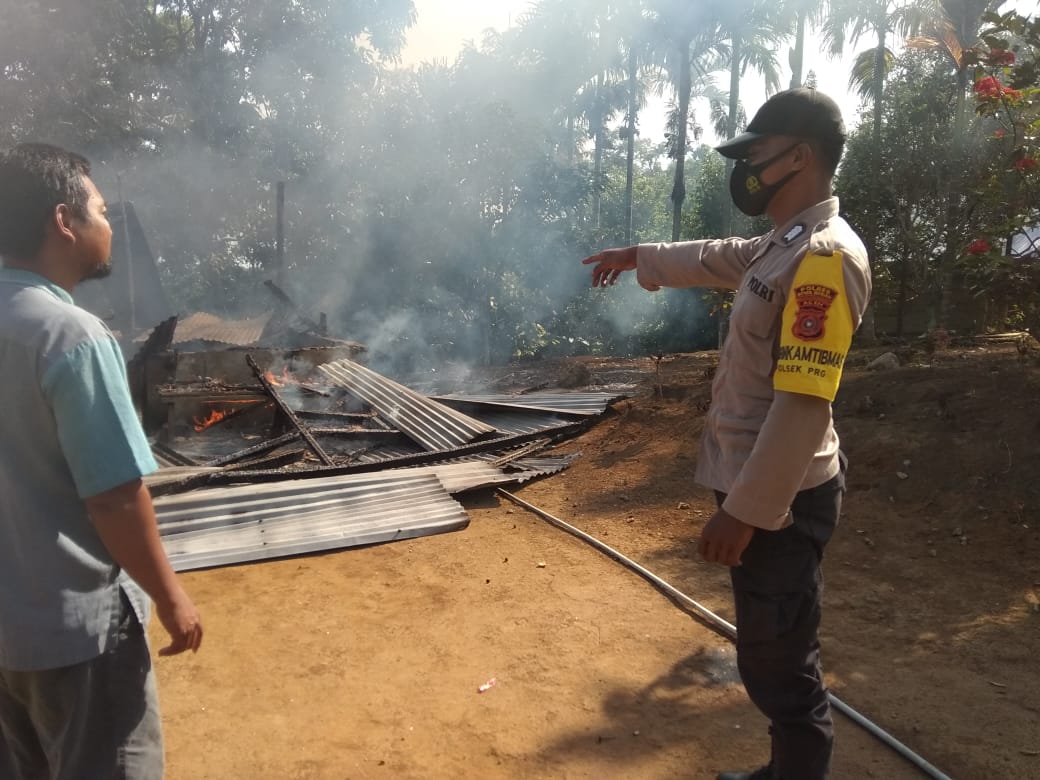 1 UNIT RUMAH DI DSN TRANS 2 JALONG KMPUNG BLANG RAKAL LUDES DILALAB JAGO MERAH.