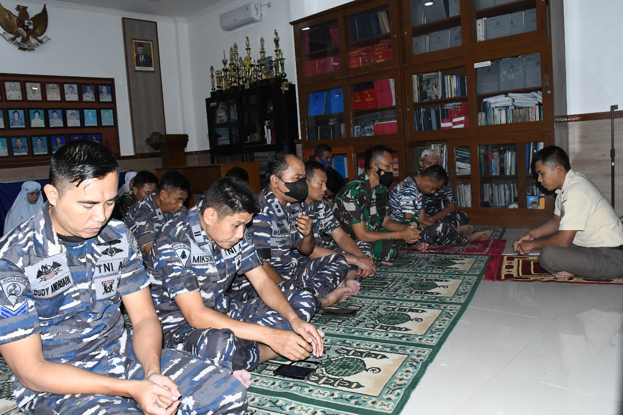 Lanal Bandung Gelar Doa Bersama Atas Gugurnya Prajurit Terbaik TNI AL