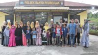 Keceriaan Anak-anak Yatim Usai Mendapat Santunan dari Kapolsek Ranto Peureulak* 