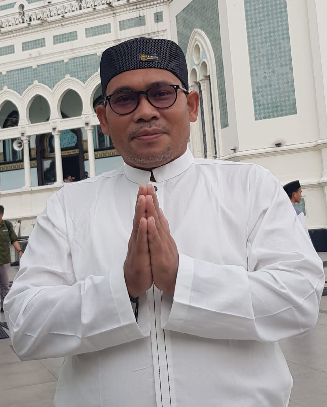 Menapaki Jalan Pulang( Refleksi Diri Dalam Dekapan Bulan Suci Ramadhan)