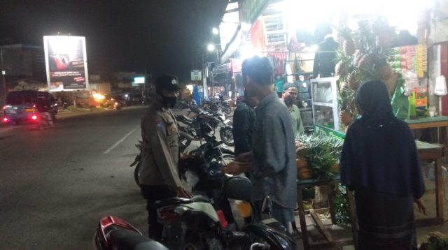 Demi menjaga Dan mecegah Gangguan,  Kamtibmas Polsek Wih Pesam Laksanakan Patroli Malam Hari