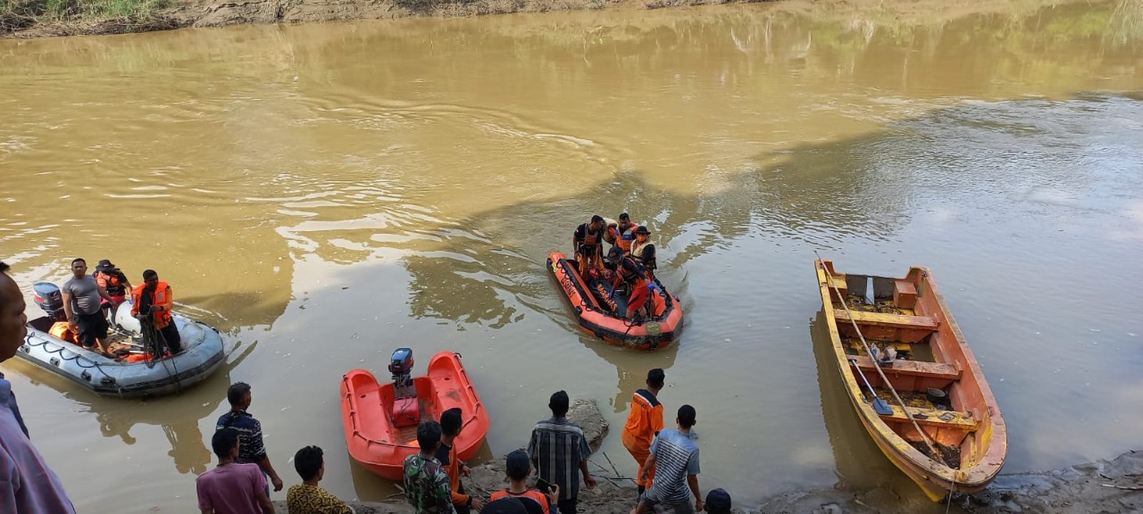 Setelah Pencarian Selama 3 Hari, Tim Gabungan Berhasil Menemukan Korban Tenggelam di Sungai Arakundo.