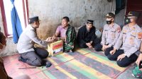 Kapolres Bener Meriah salurkan Bansos Kepada Korban Bencana di Kampung Sedie Jadi dan Tingkem Asli