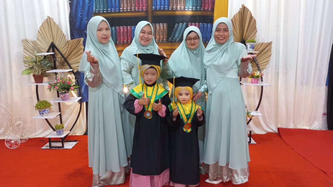 Sebanyak 50 Murid Raudhatul Athfal Mawar Gayo Wisuda