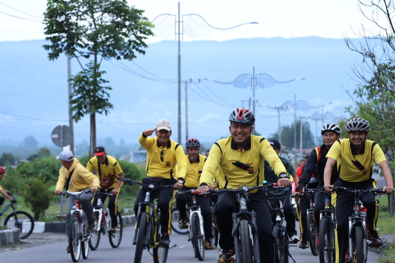 Semarak Hari Bhayangkara Ke-76, Polres Bener Meriah Gelar Fun Bike