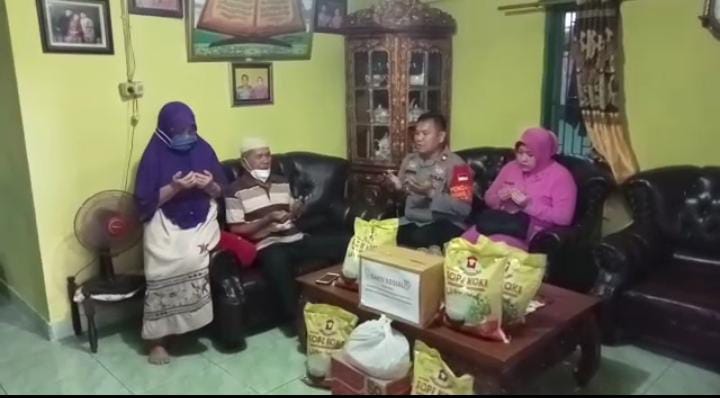 Dalam Rangka Hari Bhayangkara Ke-76, Polsek SU I Palembang Gelar Bakti Sosial