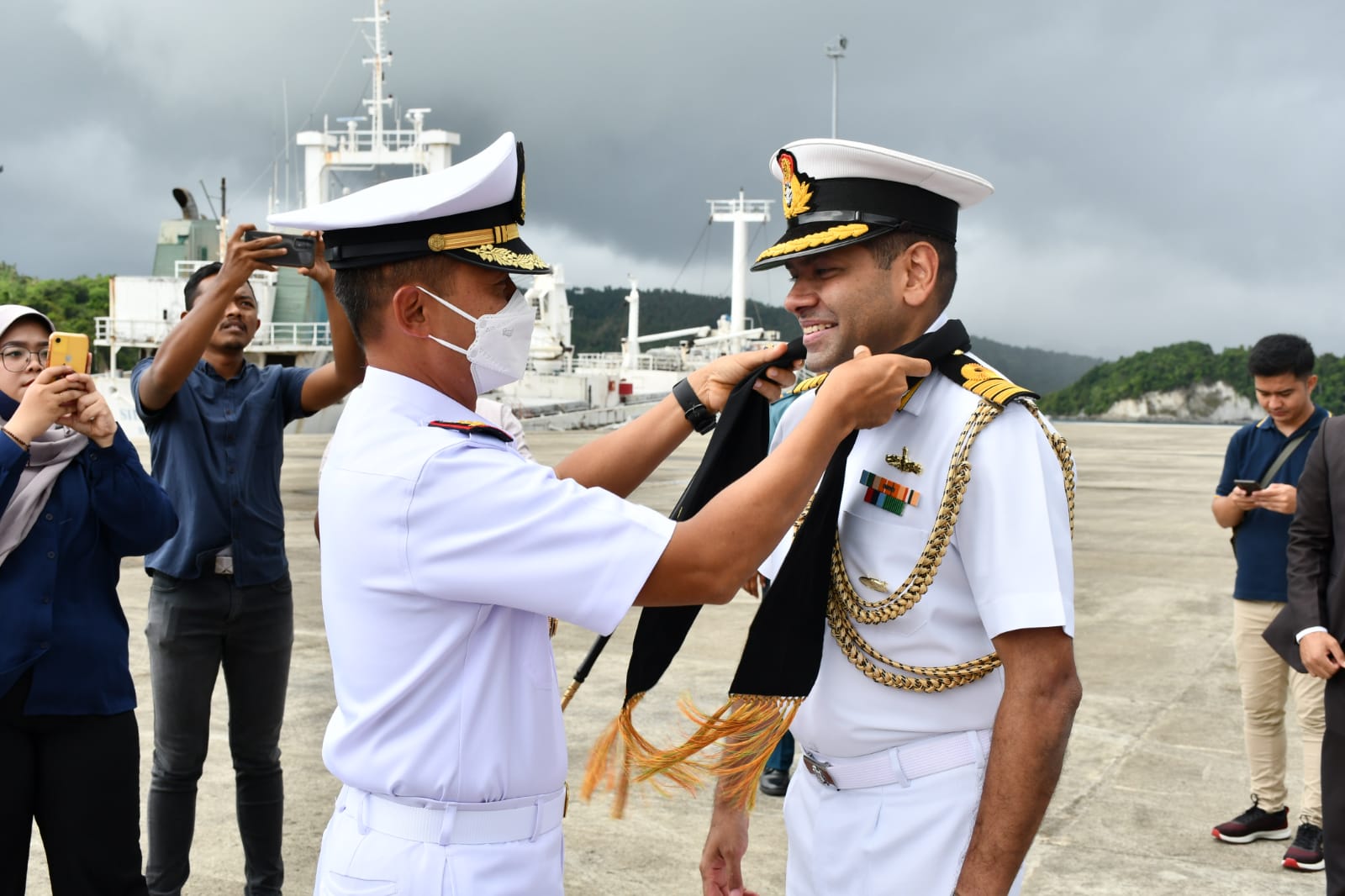 Kapal Perang India INS Karmuk P64 Kunjungi Kota Sabang