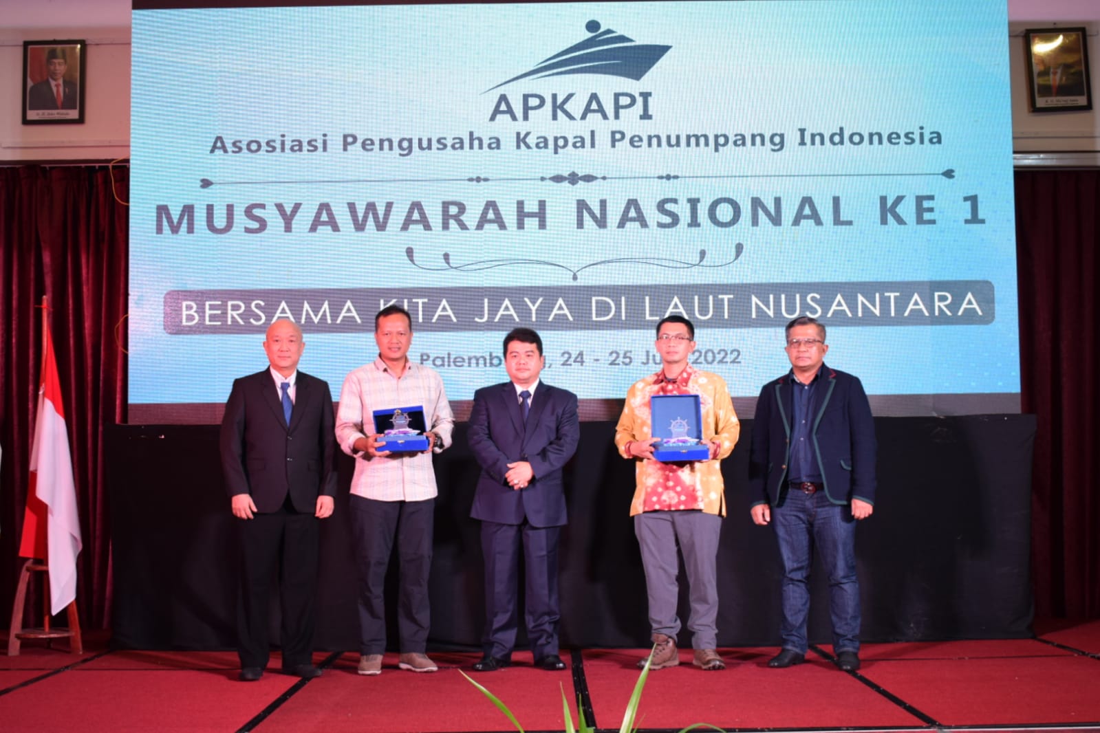 Komandan Lanal Palembang Hadiri Acara Musyawarah Nasional Ke-1 Asosiasi Pengusaha Kapal Penumpang Indonesia (APKAPI)