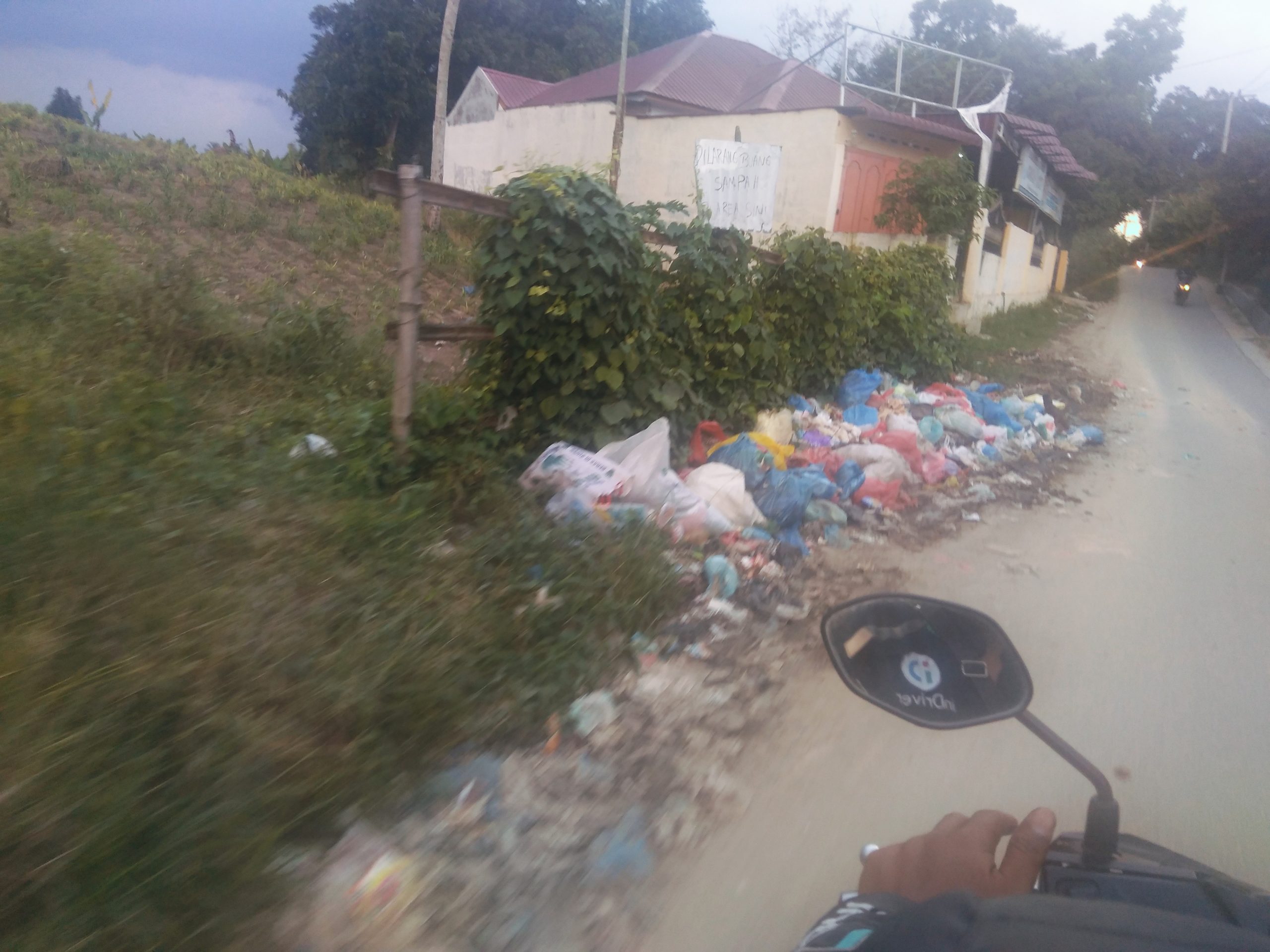 Plt Walikota Siantar Berjanji Menindaklanjuti Soal Permasalahan Sampah di Jalan Perbatasan 