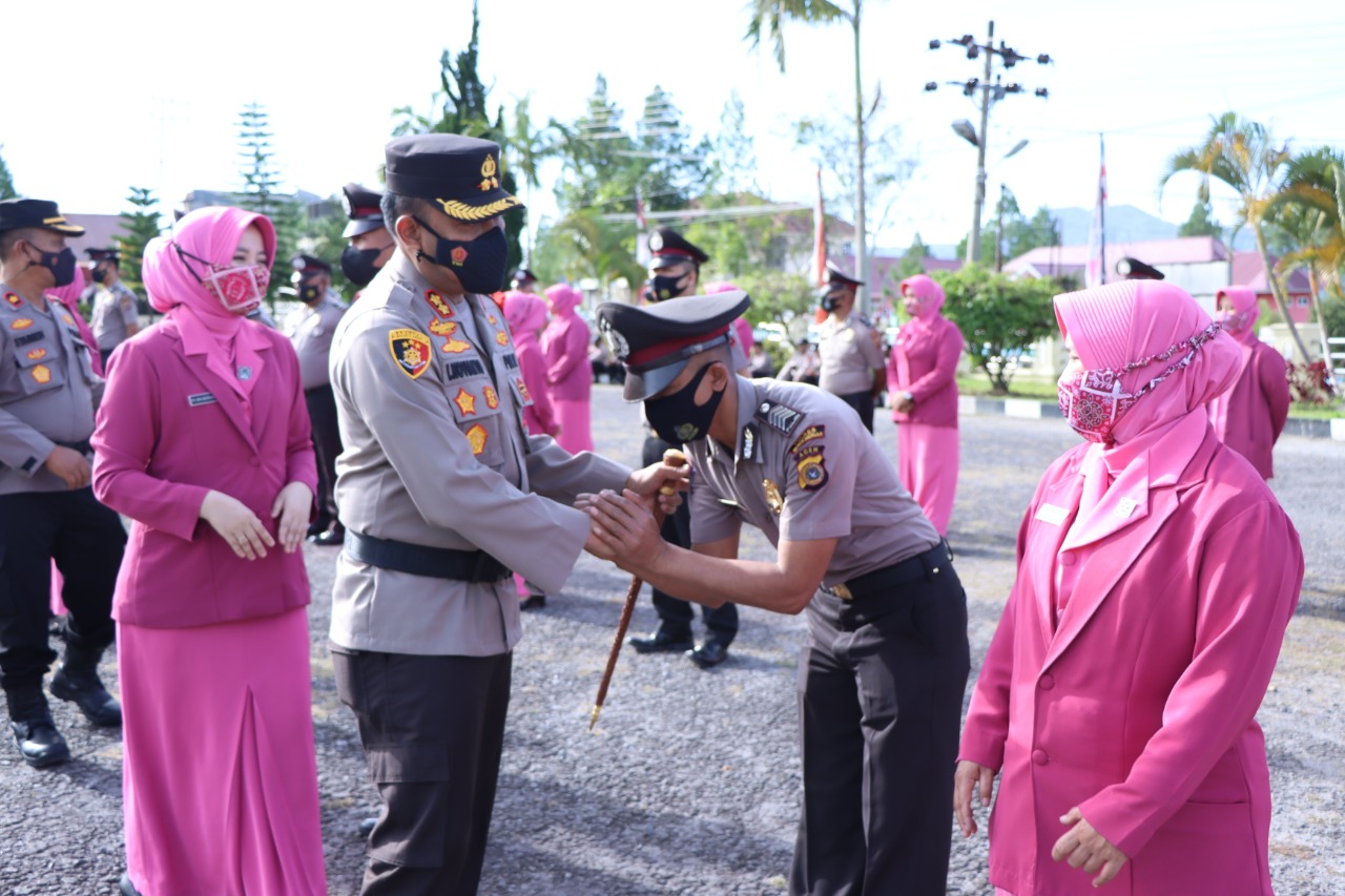 Kapolres Bener Meriah Pimpinan Upacara Kenaikan Pangkat Personel Polres Bener Meriah 