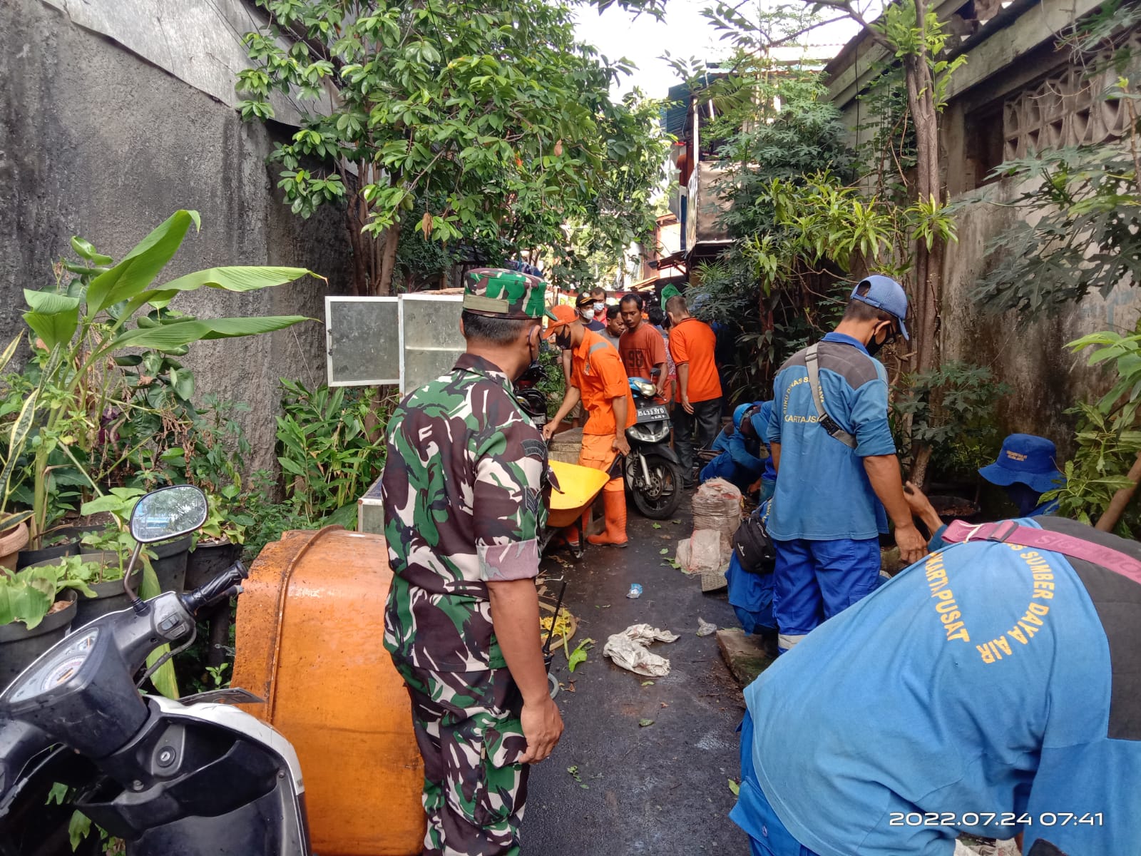 Kerja Bakti Semua Unsur Untuk Cegah Wabah DBD Di Kecamatan Gambir