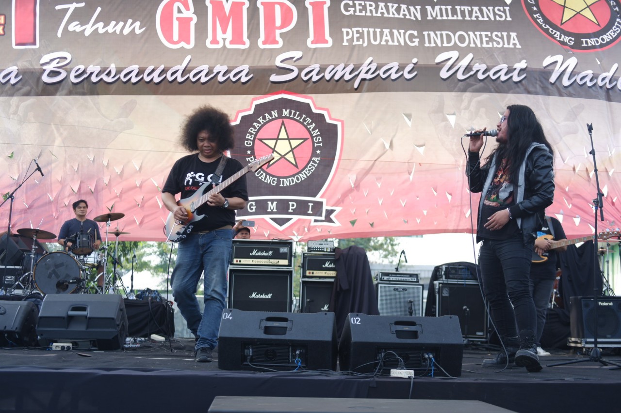 Advorock Sukses Menyihir Penonton di Acara HUT GMPI yang Pertama di Karawang Barat