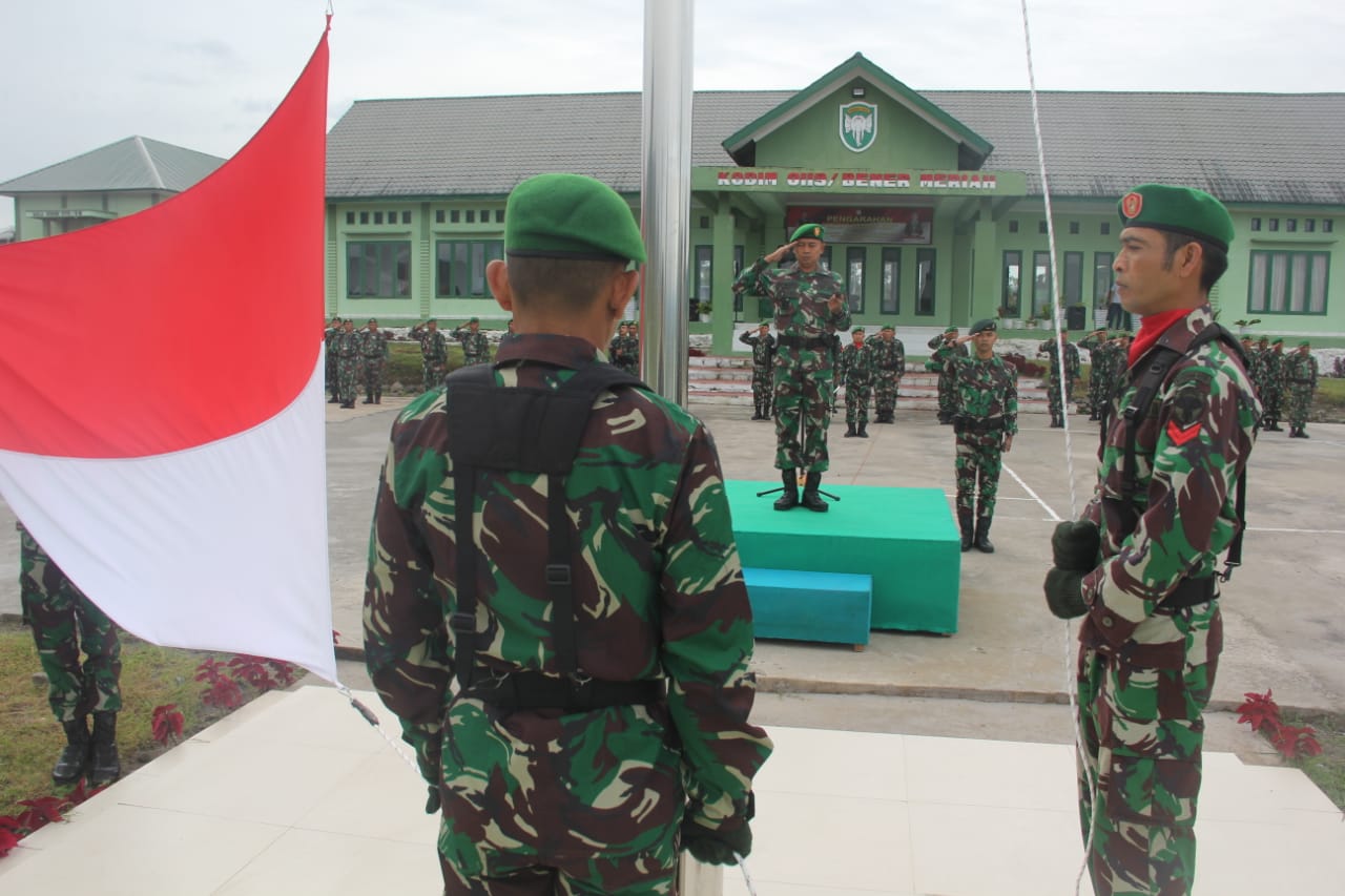 Dandim Pimpin Upacara Bendera Merah Putih Dan Korps Raport Purna Tugas