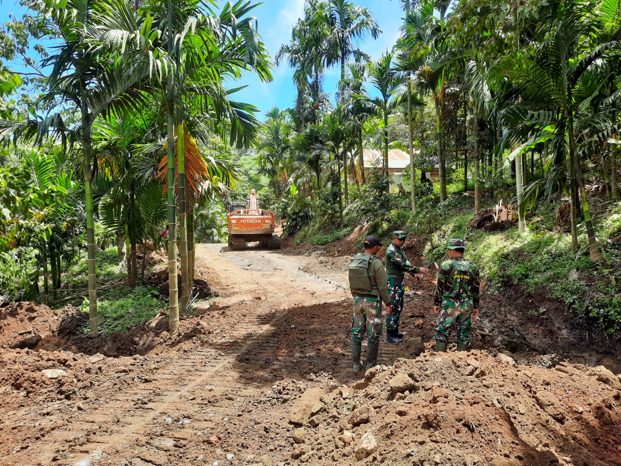 Dandim 0106/Ateng Tinjau Lokasi TMMD Ke 114 Di Desa Kekuyang