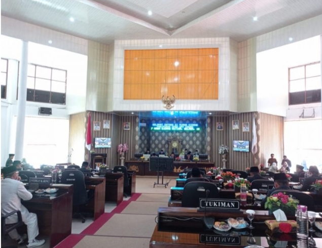  Rapat Paripurna mendengarkan Pidato Presiden RI Dalam Rangka HUT RI ke 77.