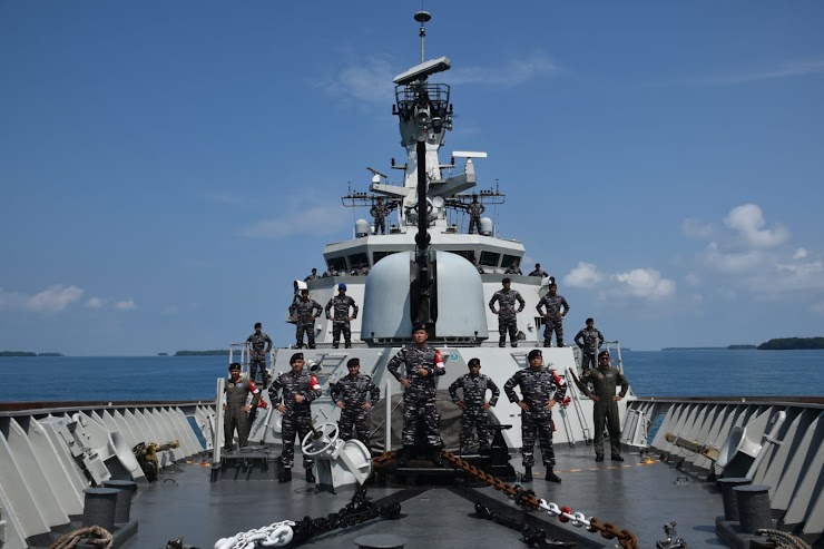 KRI TOM-357 Laksanakan PAM Laut VVIP TA. 2022.