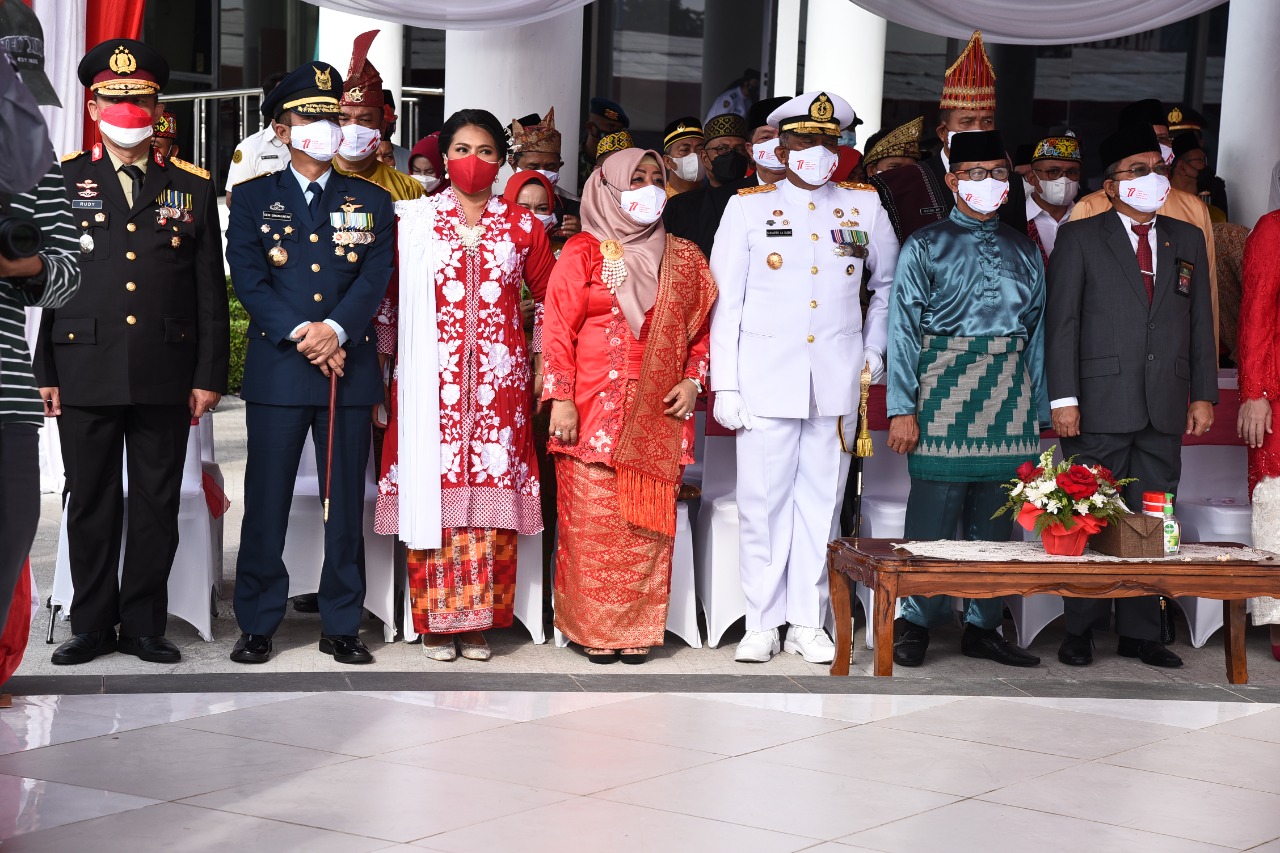 Komandan Lantamal XII Hadiri Upacara Peringatan HUT Ke-77 Kemerdekaan Republik Indonesia Untuk Provinsi Kalimantan Barat Tahun 2022