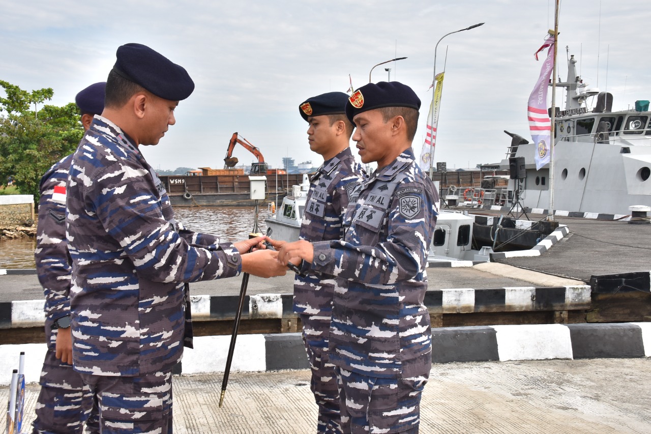 Mayor Laut (P) Romi Sitorus Sebagai Komandan KRI Torani-860 Yang Baru Unsur Satrol Lantamal XII