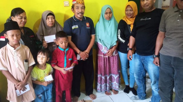 Berbagi Kebahagian, Paguyuban Wartawan Cirebon Raya Santuni Anak Yatim