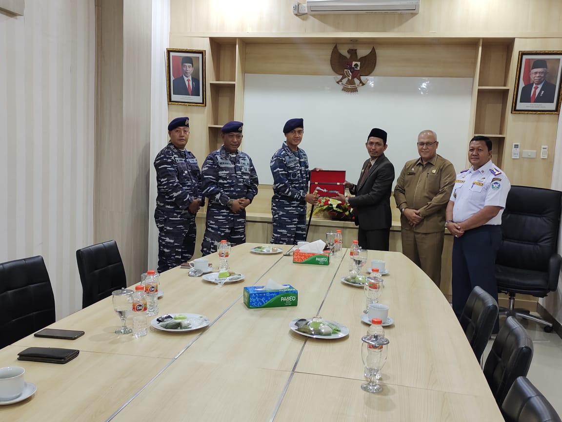 Pererat Sinergitas, Danlanal Simeulue Kunjungi Bupati Aceh Selatan