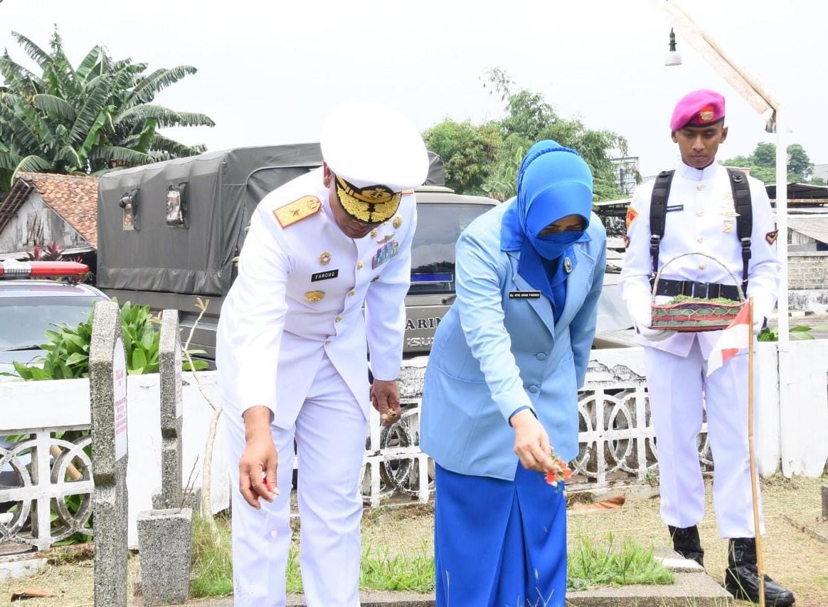 JELANG HUT TNI, LANTAMAL III JAKARTA ZIARAH KE MAKAM BAHAGIA PONDOK AREN JAKARTA SELATAN