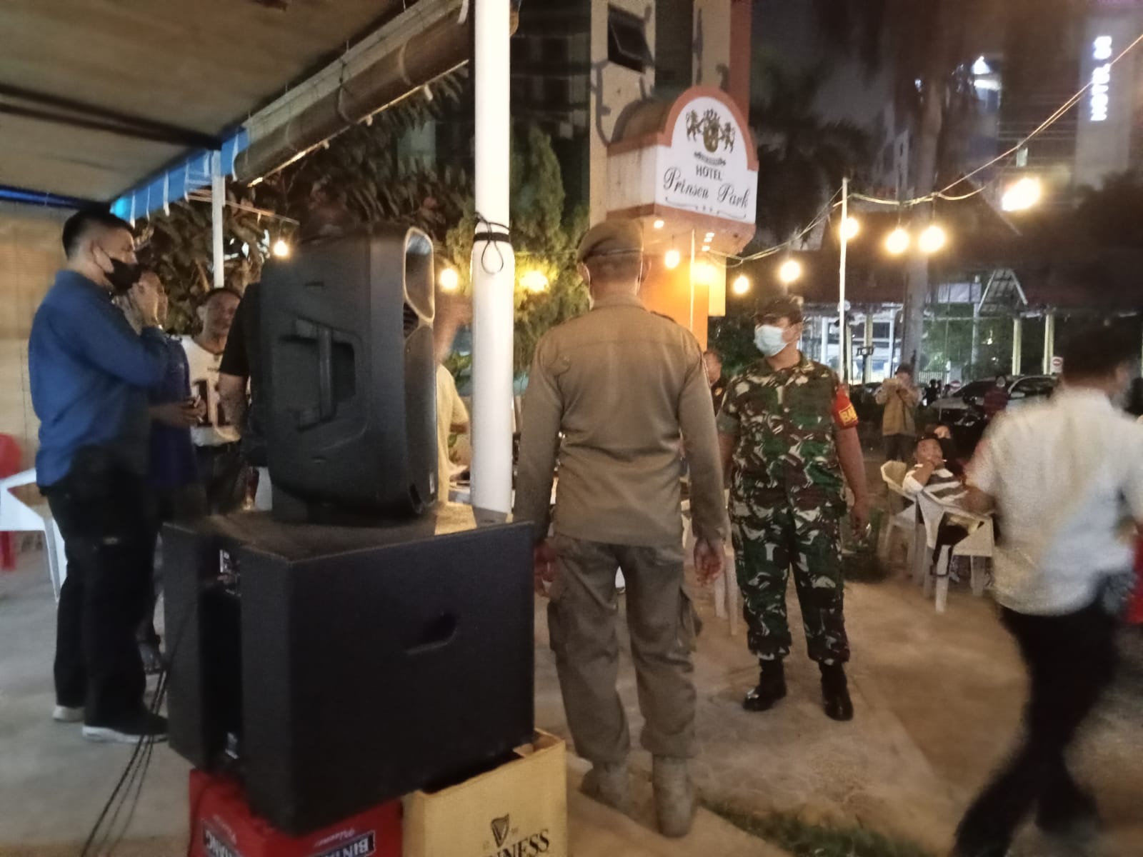 Antisipasi Tindak Kejahatan Malam Hari, Tiga Pilar Tamansari Gelar Apel dan Patroli