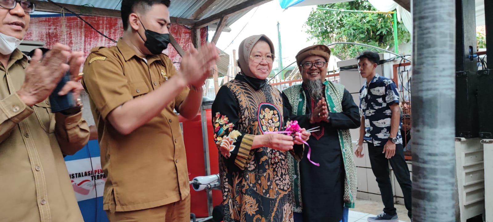 KUNJUNGAN MENSOS RI DAN WAKIL MPR  RI  KE DESA KRUKCUK KECAMATAN TANARA SERANG BANTEN