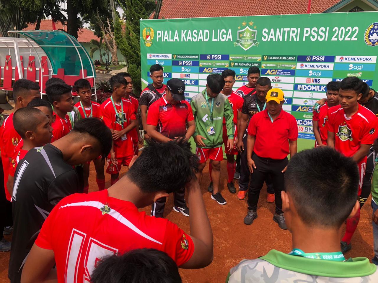 Dandim 0421/Lamsel Memberikan Motivasi Tim Liga Santri Lampung – Mampu mengalahkan Tim Asal Kaltim Dengan Skor 8-1