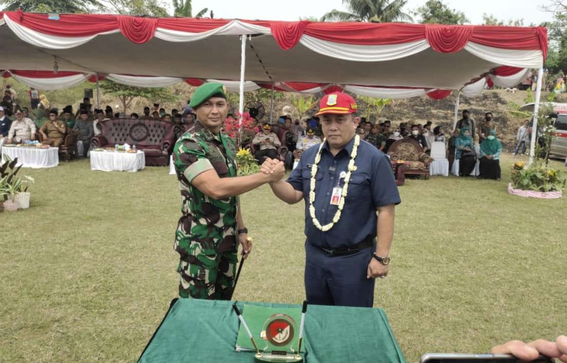 TMMD ke 115,Kodim 0509/Kab Bekasi Lakukan Pengecoran Jalan Sepanjang 1000 meter