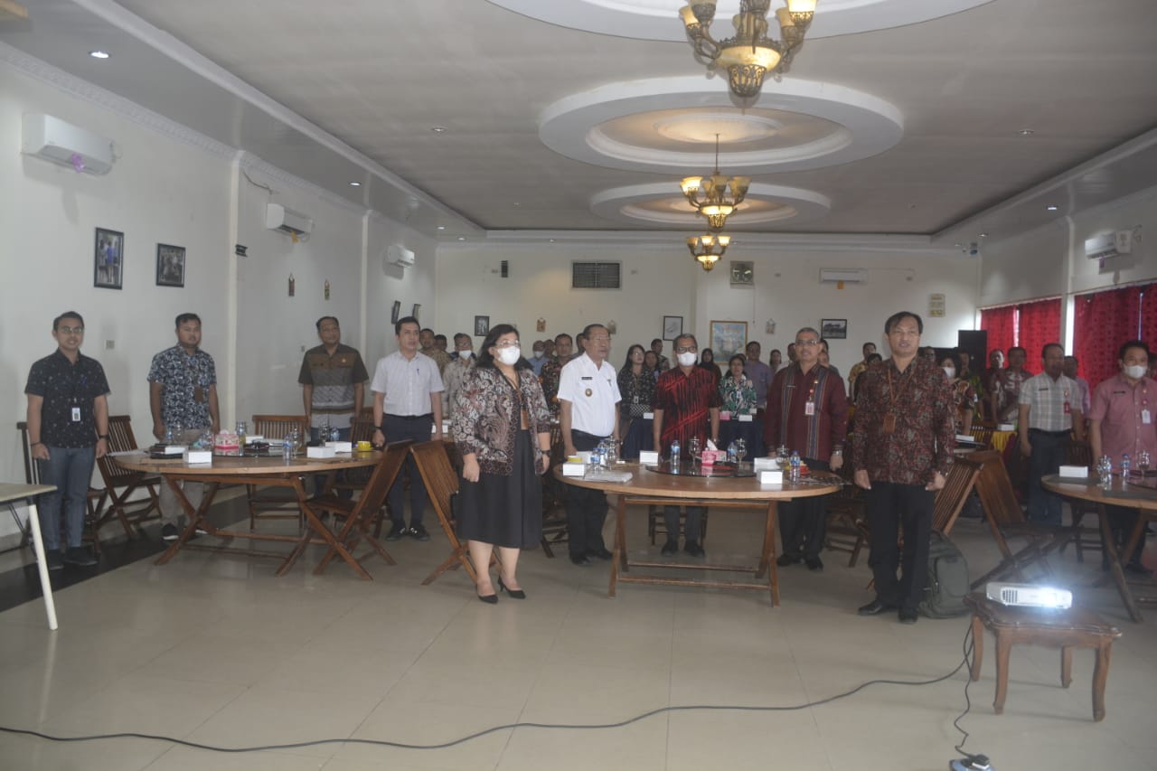 Bupati Nias Hadiri Rapat Koordinasi Penanggulangan Kemiskinan Dan Pendataan Awal Registrasi Sosial (REGSOSEK) Kabupaten Nias Tahun 2022