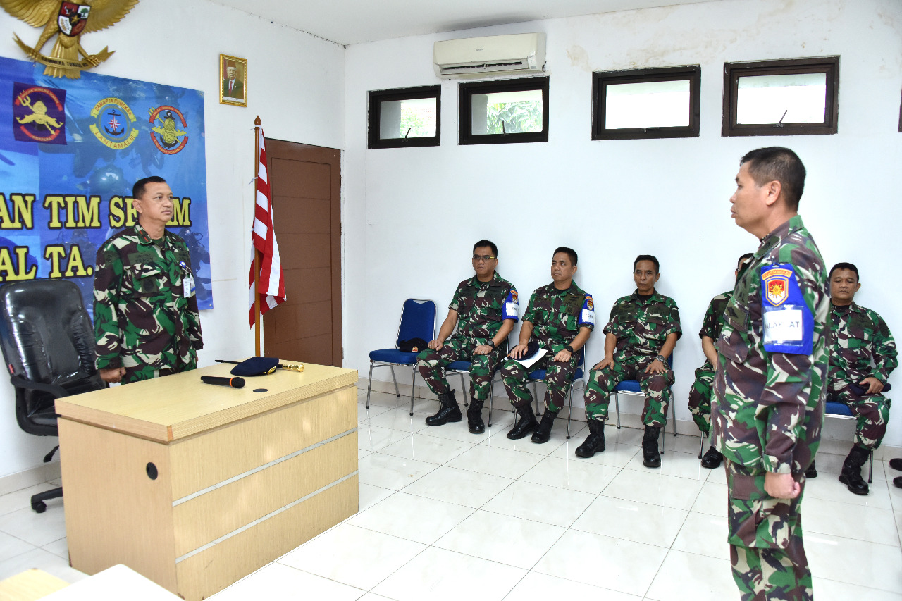 Koarmada RI Menyelenggarakan Latihan Selam Bagi Pengawak KRI/KAL TNI AL