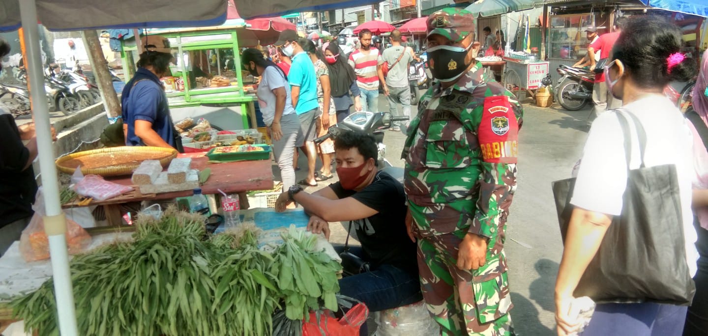 Serka Agus Priyono Pantau Harga Sembako di PD Pasar Gang Kancil Tamansari