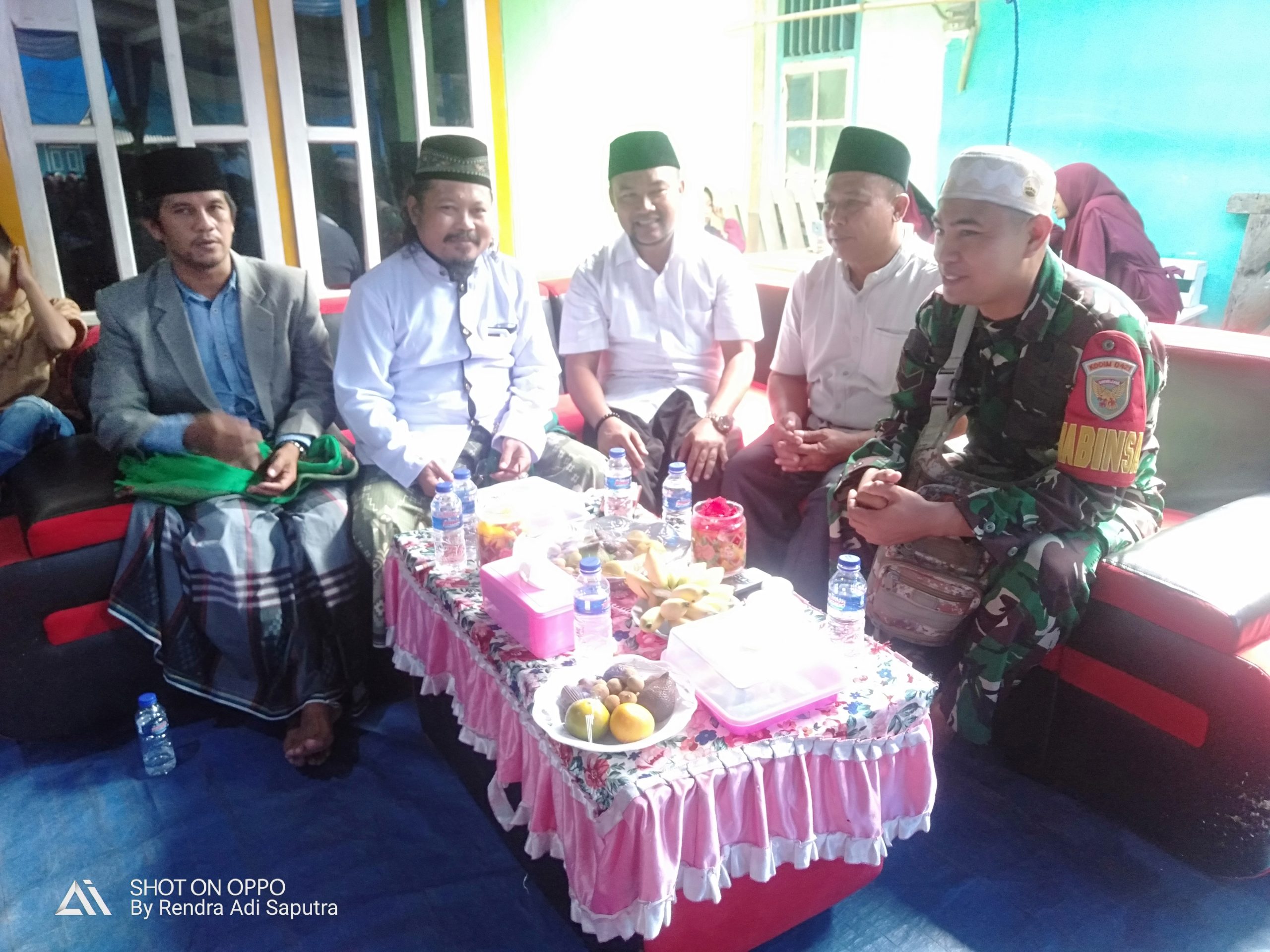 Mengusung Tema ” Menumbuhkan Kecintaan Kepada Nabi Muhammad SAW Melalui Sholawat ” Babinsa: Acara Maullid Di Desa Sukanegara Berlangsung Lancar Kondusif