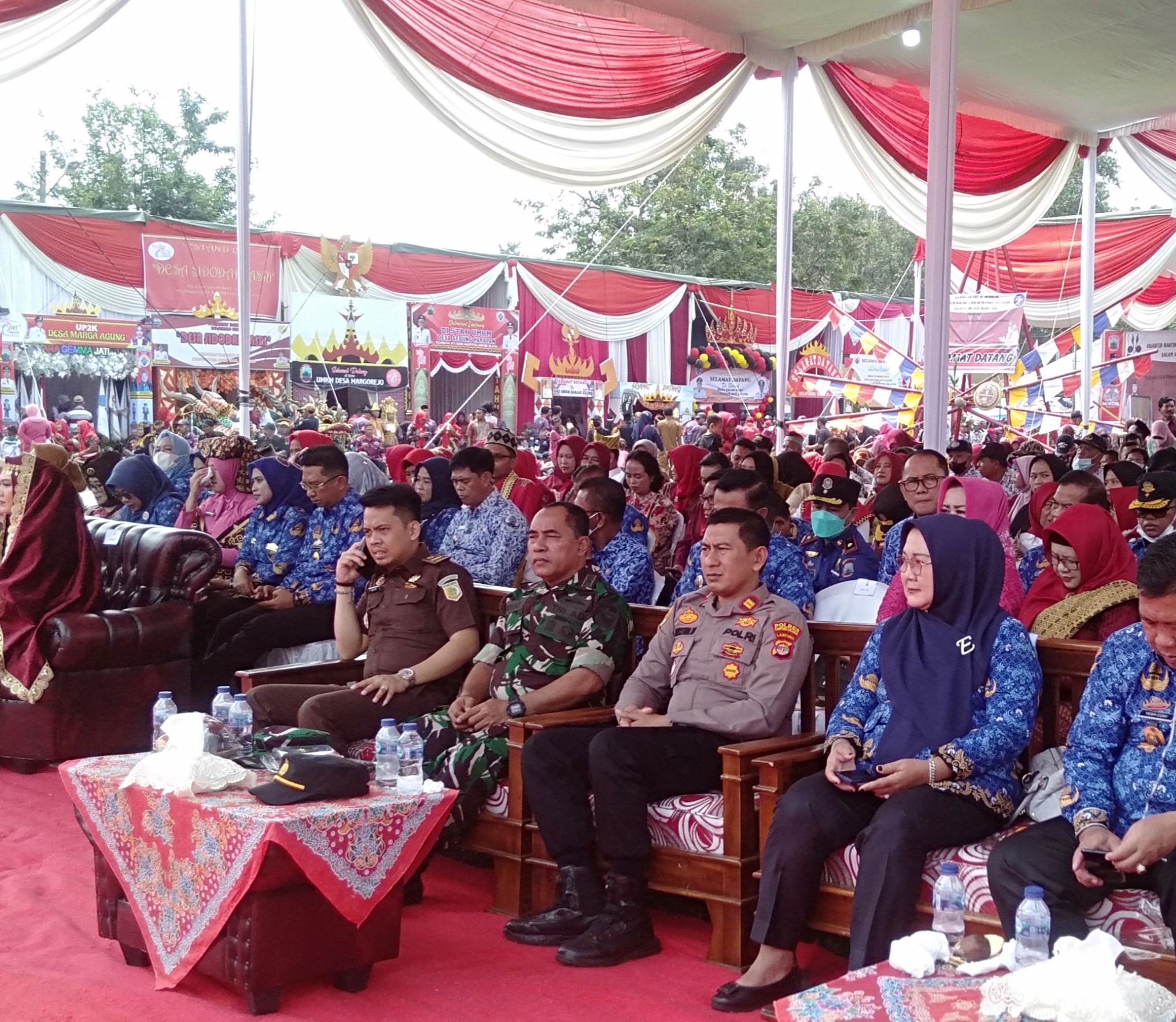 Danramil 421-09/Tanjung bintang Kapten Inf. Tarekat Hadiri Acara Pembukaan Jati Agung Fair 2022