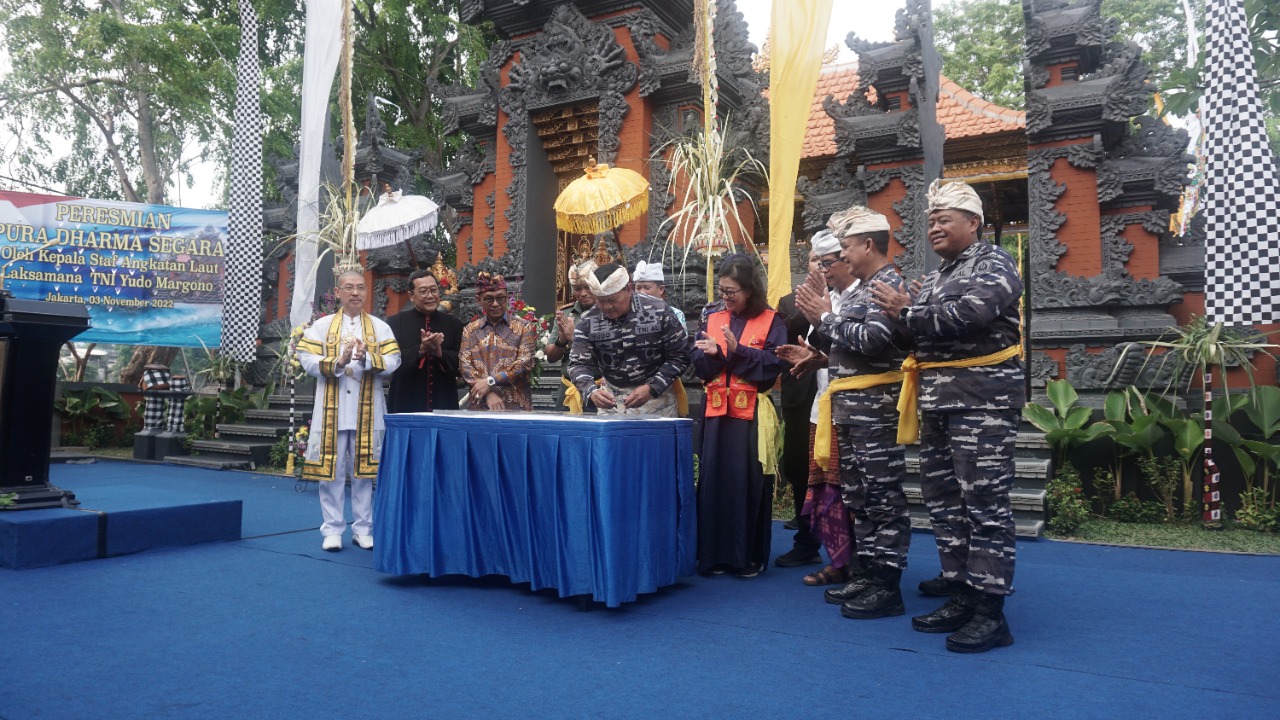 BINA KERUKUNAN ANTAR UMAT BERAGAMA, DANLANTAMAL III HADIRI PERESMIAN PURA DHARMA SEGARA DI KODAMAR JAKARTA UTARA