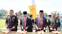 Kapolres Majalengka Hadiri Upacara Peringatan Hari Pahlawan Tahun 2022 Tingkat Kabupaten Majalengka di Lapangan GGM Majalengka