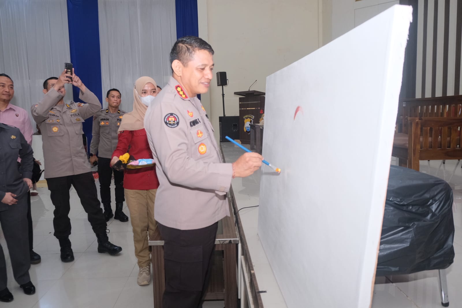 PEDULI KAUM DIFABEL,POLDA SULSEL GELAR POLICE ART FESTIVAL 2022