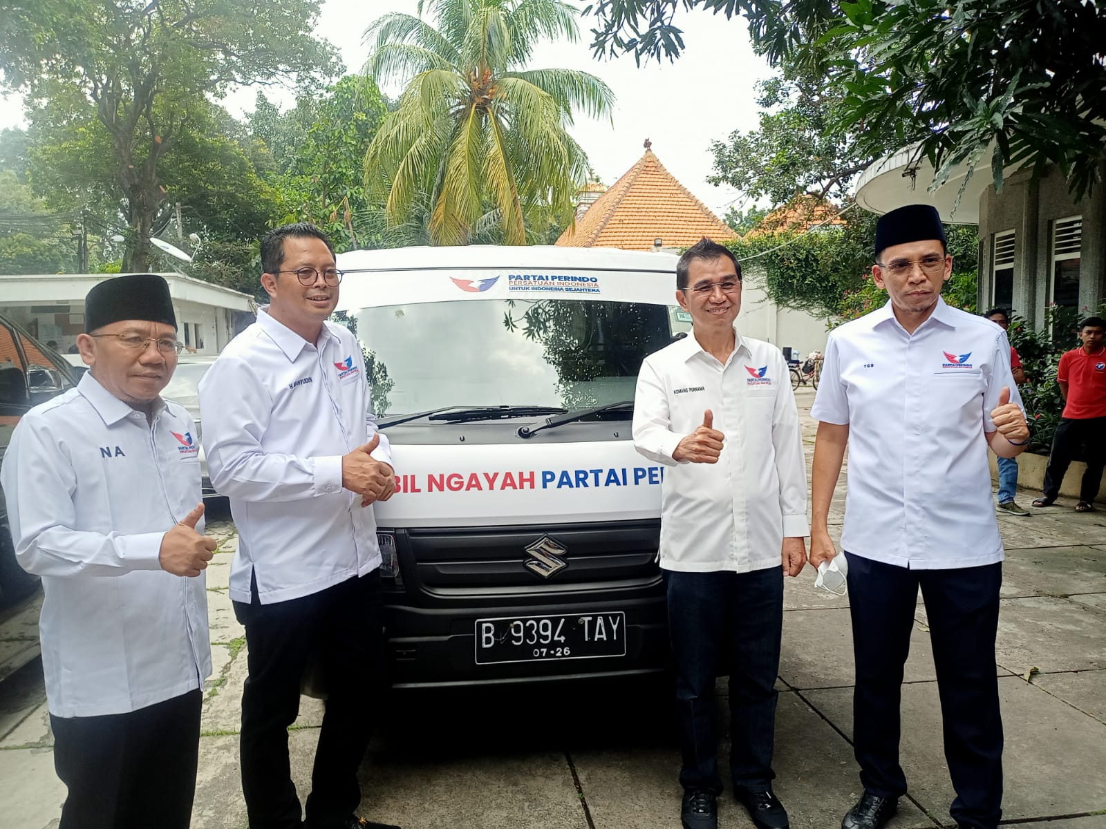 DPP Partai Perindo Bagikan Mobil Ngayah ke DPW Bali