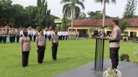 Empat Personel Polresta Cirebon Mendapat Kenaikan Pangkat Pengabdian