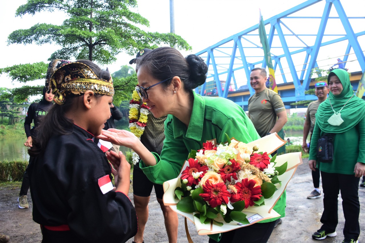 Kodiklatad Gelar Bakti Sosial Citarum Harum Sektor 6